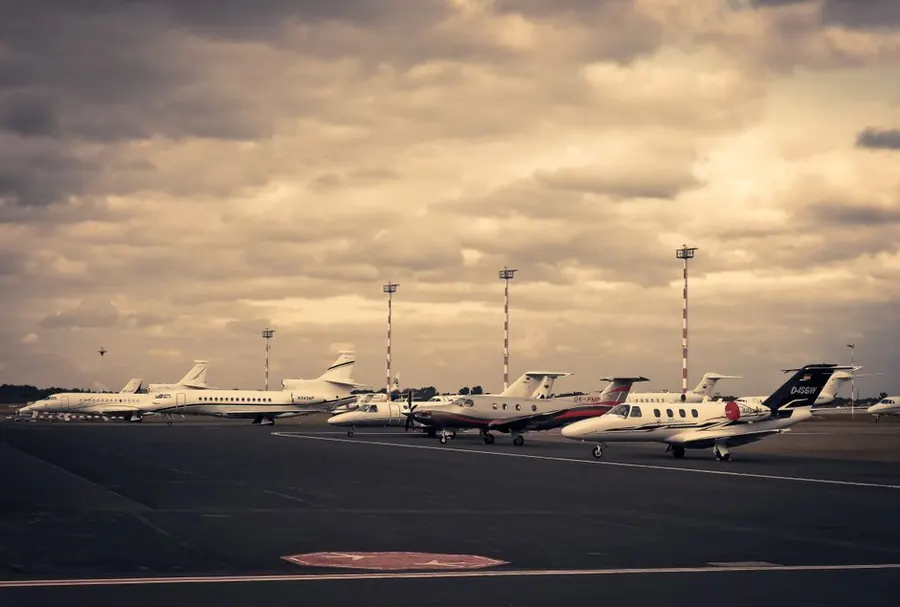 Private jets on the tarmac for Scarsdale airport transfers to HPN and JFK