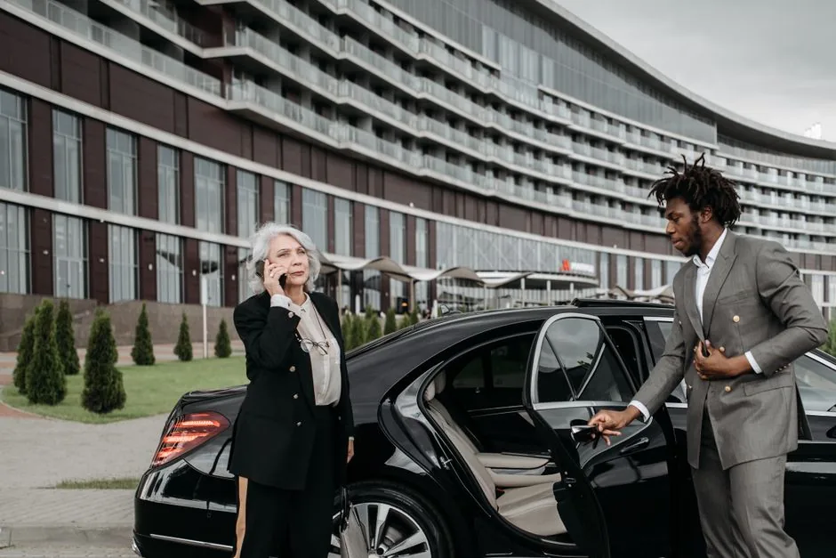 Chauffeur service included on JFK to The Hamptons transfers